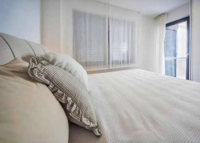 Apartment Azuro By Interhome *